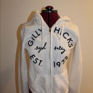 Gilly Hicks girlfriend Zip up